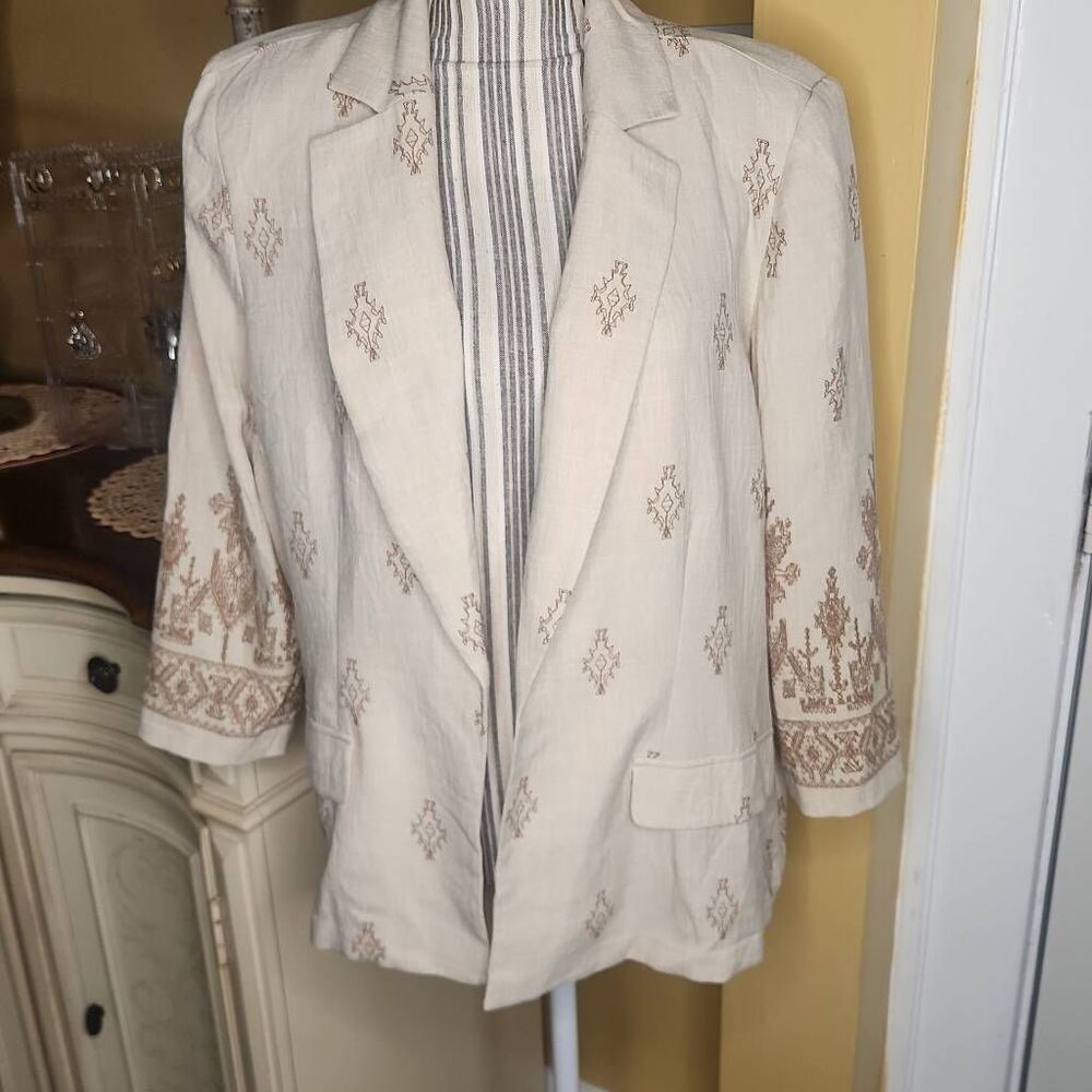 NYCC tan Aztec design blazer women's size XL